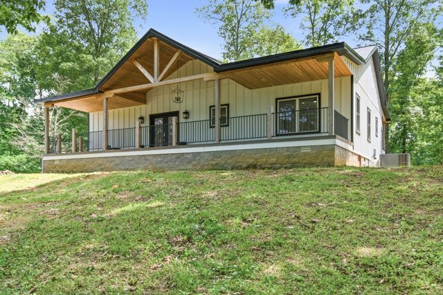 925 Sumac Rd, Pulaski, TN 38478