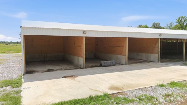 925 Sumac Rd, Pulaski, TN 38478