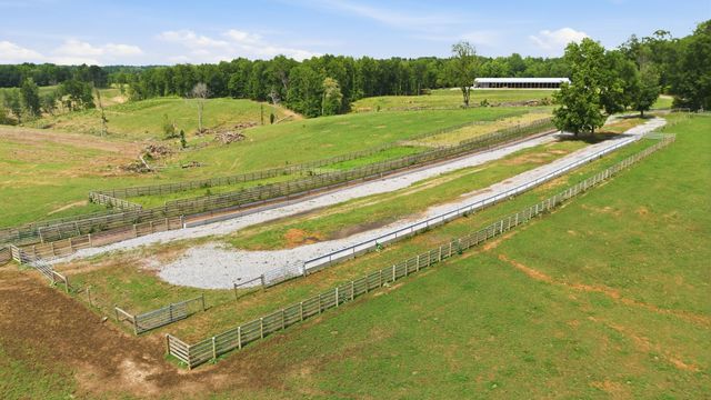 925 Sumac Rd, Pulaski, TN 38478