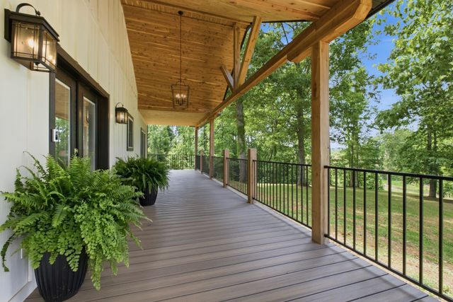 925 Sumac Rd, Pulaski, TN 38478