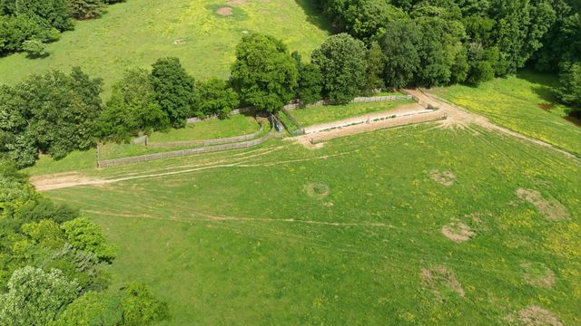 925 Sumac Rd, Pulaski, TN 38478