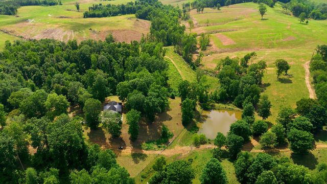 925 Sumac Rd, Pulaski, TN 38478