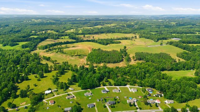 925 Sumac Rd, Pulaski, TN 38478