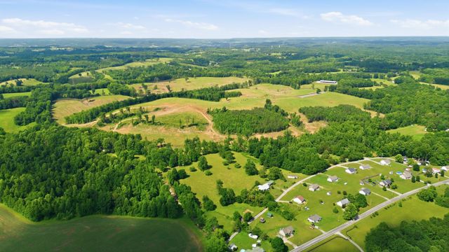 925 Sumac Rd, Pulaski, TN 38478