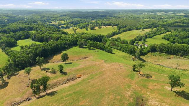 925 Sumac Rd, Pulaski, TN 38478
