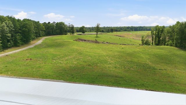 925 Sumac Rd, Pulaski, TN 38478