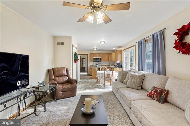 112 MILKY WAY, Shippensburg, PA 17257