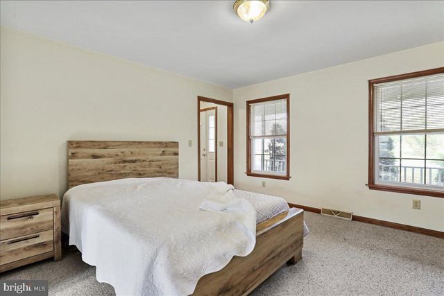 112 MILKY WAY, Shippensburg, PA 17257