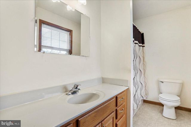 112 MILKY WAY, Shippensburg, PA 17257