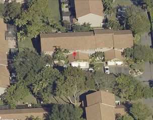 9102 SW 113th Place Cir E, Miami, FL 33176