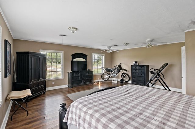 8166 Riley Road, Bryan, TX 77808