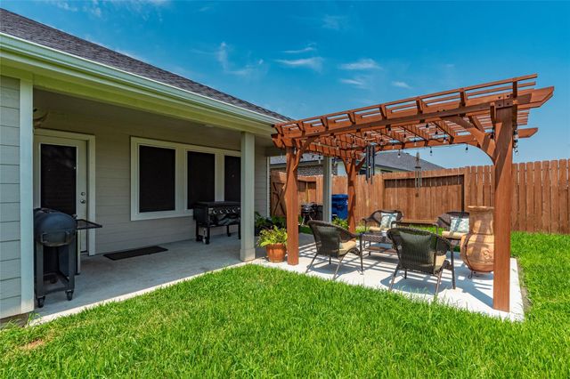 9705 Wall Street, Texas City, TX 77591