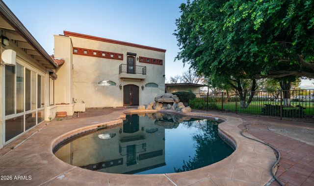8807 W CHRISTA Way, Tolleson, AZ 85353