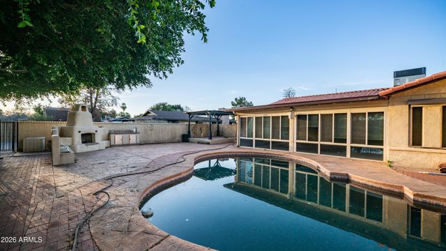 8807 W CHRISTA Way, Tolleson, AZ 85353