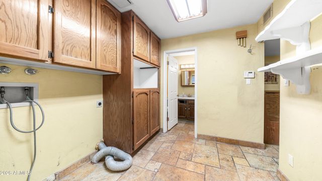 8807 W CHRISTA Way, Tolleson, AZ 85353