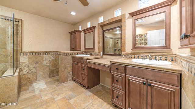 8807 W CHRISTA Way, Tolleson, AZ 85353