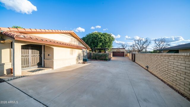 8807 W CHRISTA Way, Tolleson, AZ 85353