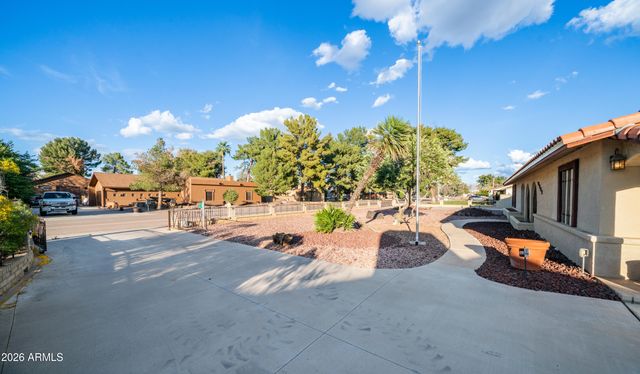 8807 W CHRISTA Way, Tolleson, AZ 85353
