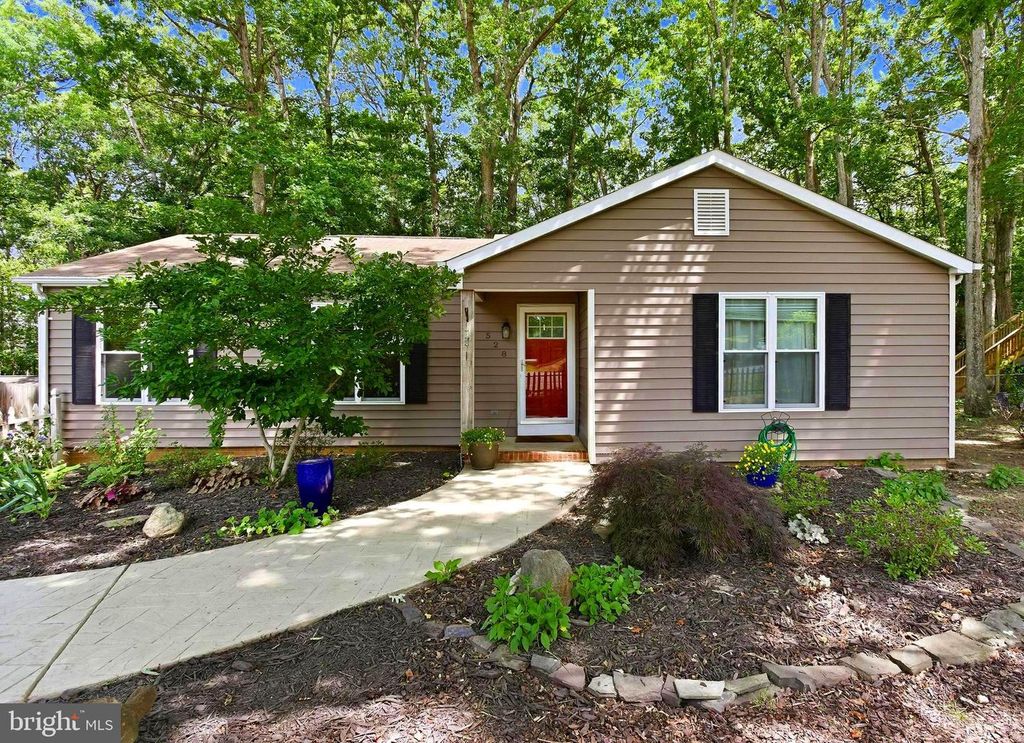 528 PLEASANTS DR, Fredericksburg, VA 22407
