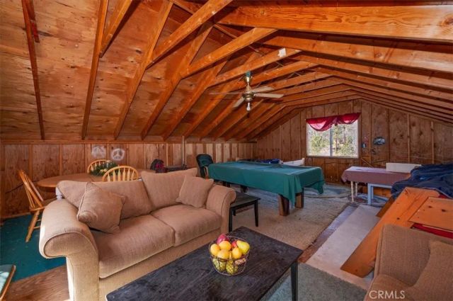 796 Orange, Sugarloaf, CA 92386