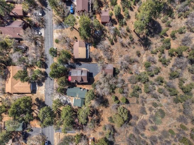 796 Orange, Sugarloaf, CA 92386