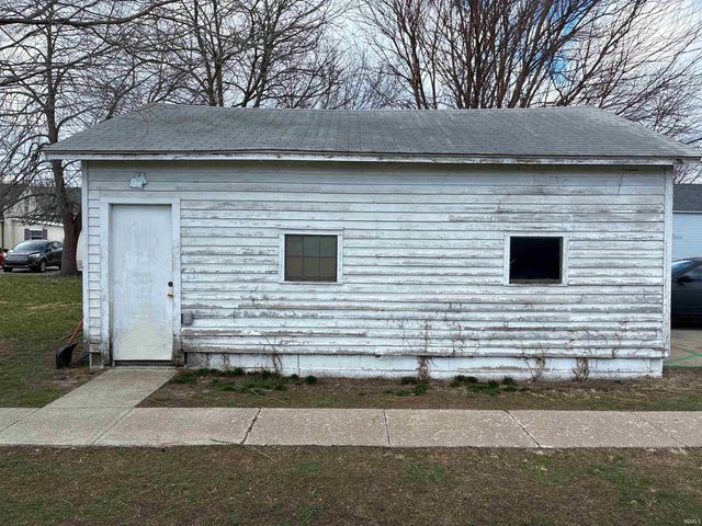 220 S 9th Street, Goshen, IN 46528
