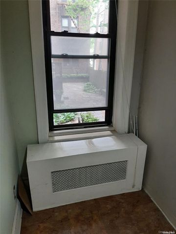 1 Hillside Avenue 1A, Great Neck, NY 11021