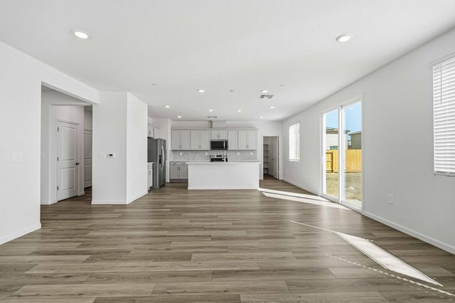 2350 Lazio St, Manteca, CA 95337