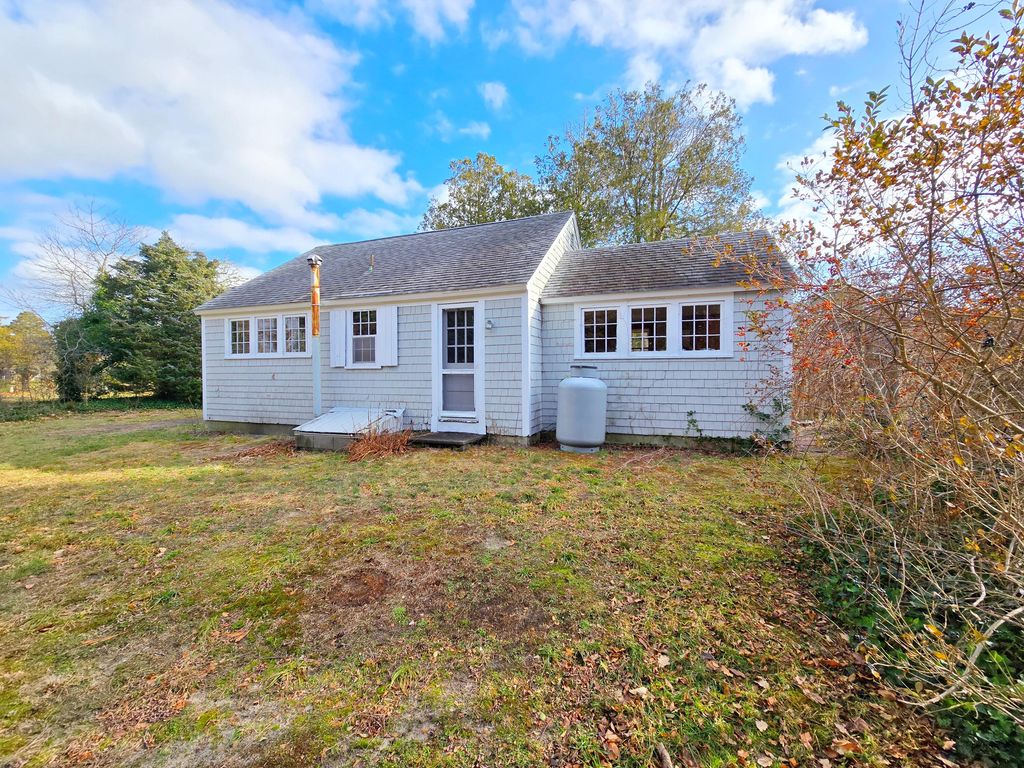 6 Penny Lane, Orleans, MA 02653