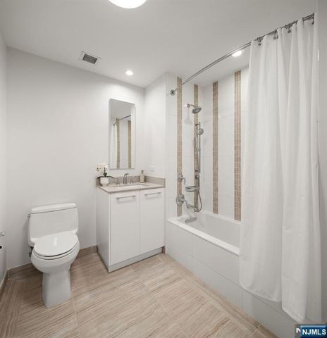 1200 Ave At Port Imperial PH702, Weehawken, NJ 07086
