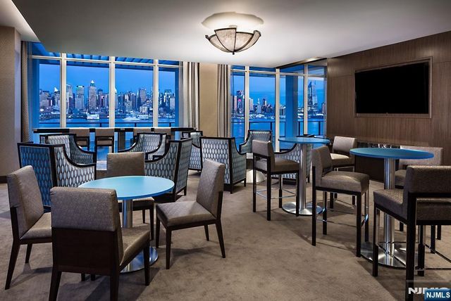 1200 Ave At Port Imperial PH702, Weehawken, NJ 07086