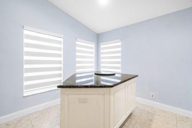 5713 Boynton Bay Circle, Boynton Beach, FL 33437