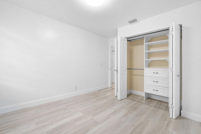 5713 Boynton Bay Circle, Boynton Beach, FL 33437