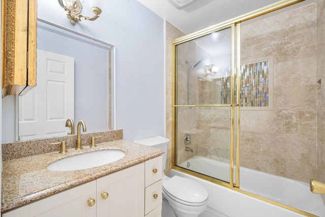 5713 Boynton Bay Circle, Boynton Beach, FL 33437