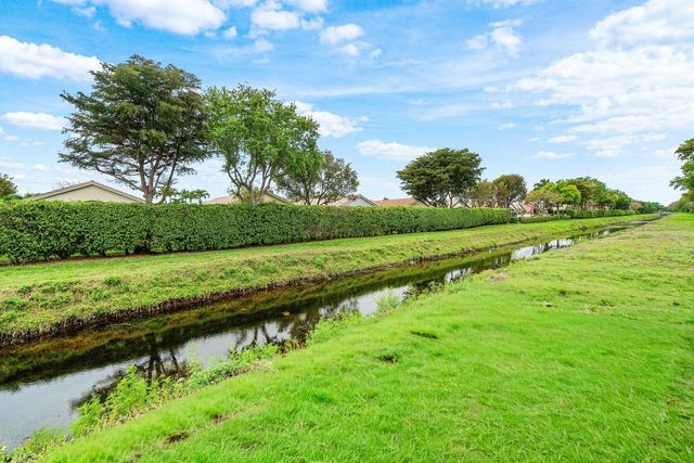 5713 Boynton Bay Circle, Boynton Beach, FL 33437