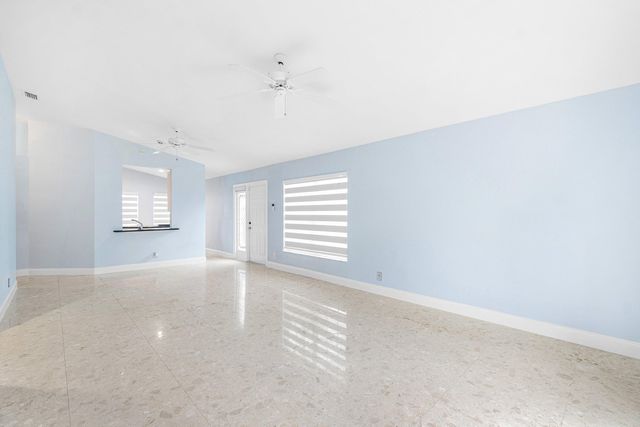 5713 Boynton Bay Circle, Boynton Beach, FL 33437