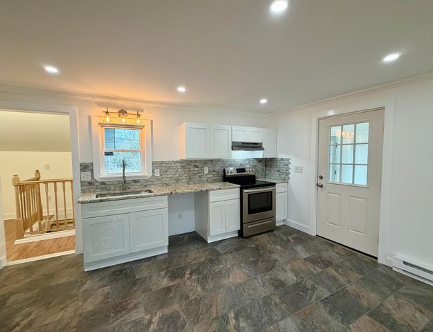 3697 Main Street, Willsboro, NY 12996