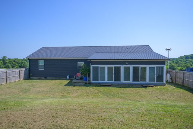 7674 Veterans Memorial Highway, Sharpsburg, KY 40374