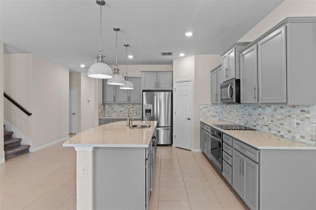 13871 CARLOW PARK DRIVE, Riverview, FL 33579