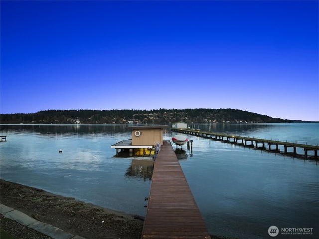 4728 NE 172nd Street, Lake Forest Park, WA 98155