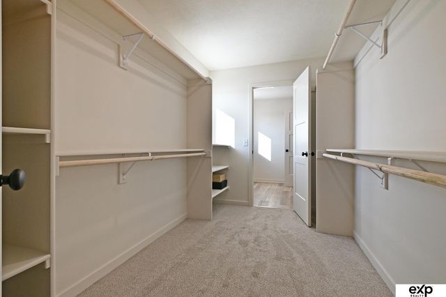 18408 Greenleaf Street, Omaha, NE 68136