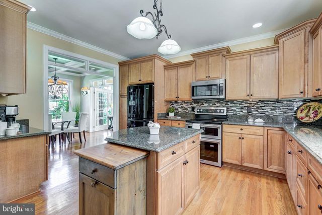 659 DOWNHILL DR, Westminster, MD 21157