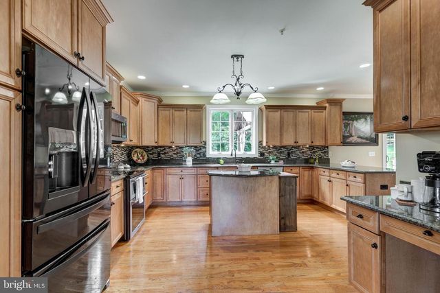 659 DOWNHILL DR, Westminster, MD 21157