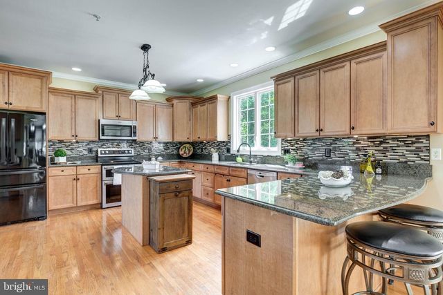 659 DOWNHILL DR, Westminster, MD 21157