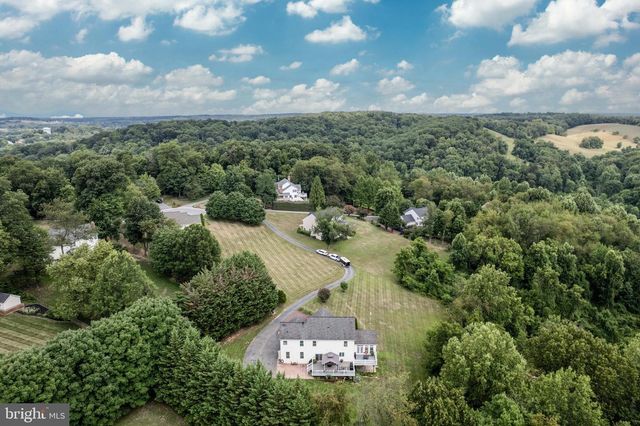 659 DOWNHILL DR, Westminster, MD 21157