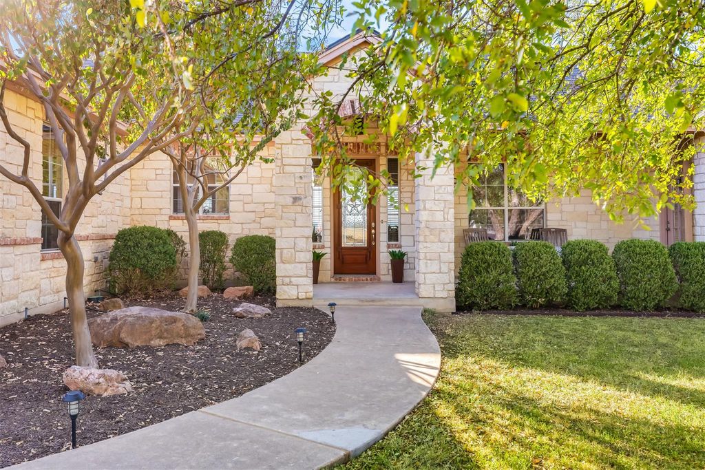 104 Running Brook TRL, Spicewood, TX 78669