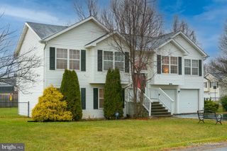4 HALSEY COURT, Martinsburg, WV 25405