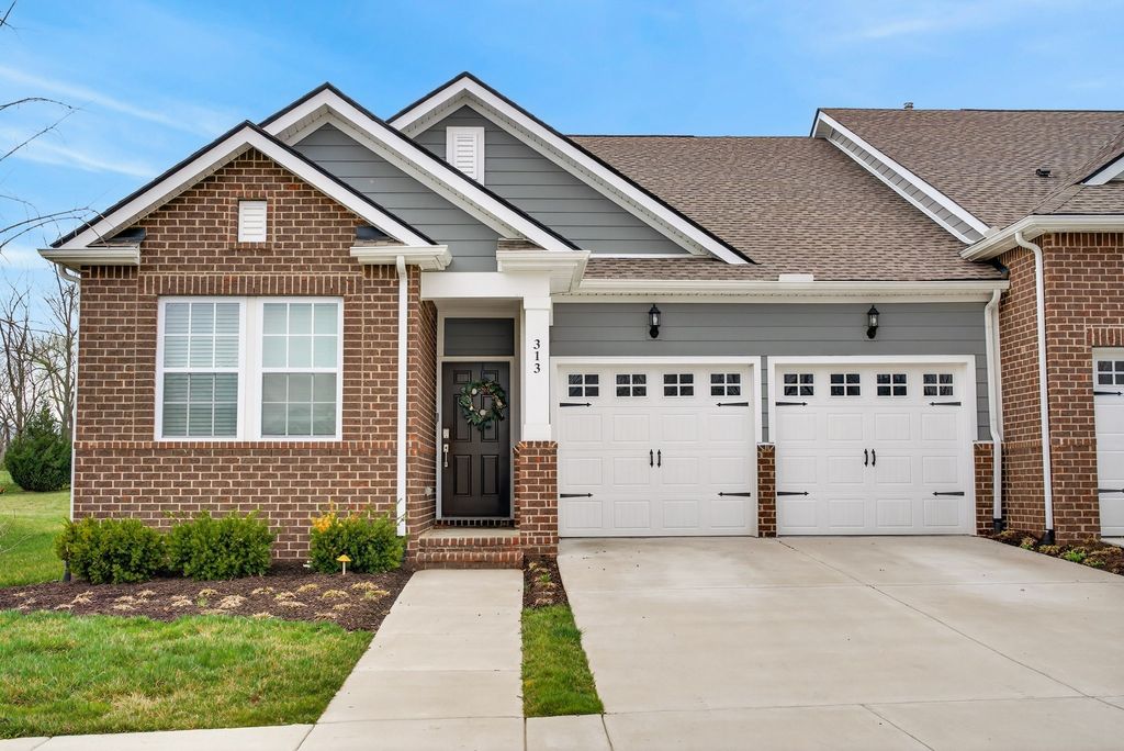 313 Gingerwood Ln, Hendersonville, TN 37075