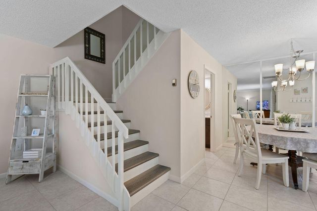 3900 SE County Line Road 22a, Jupiter, FL 33469