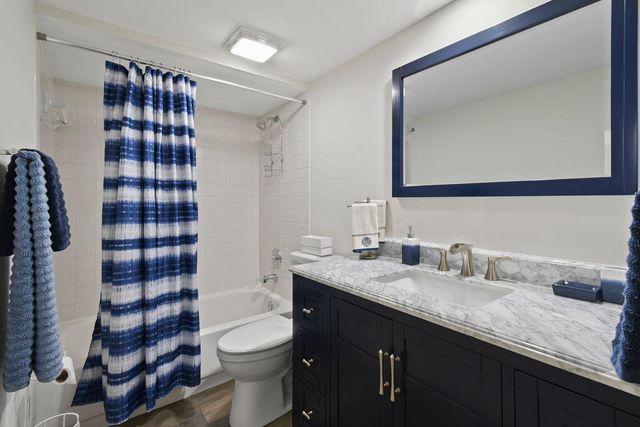 3900 SE County Line Road 22a, Jupiter, FL 33469